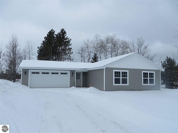 3rd image of 98 Betsie Creek Dr