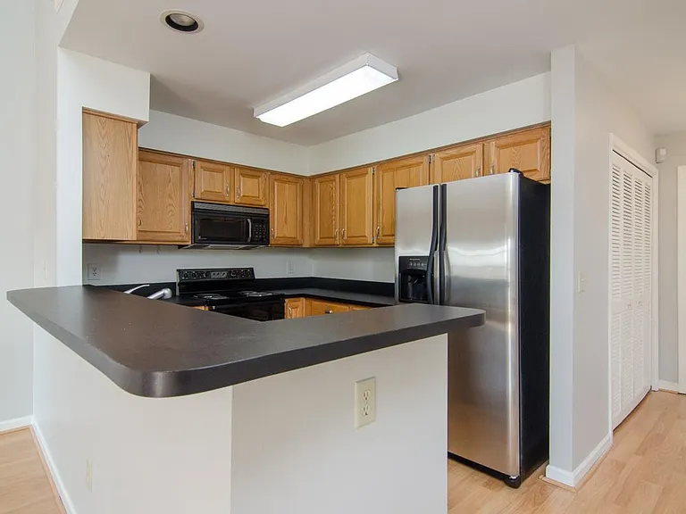254 Glenstone Cir — Photo 5