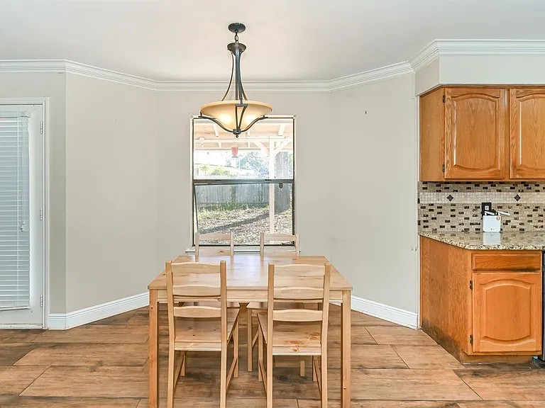 8503 Columbia Falls Dr — Photo 12