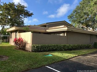 109 Heatherbrook Way, Hollywood, FL 33021