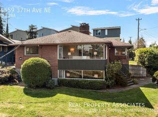 14559 37th Ave NE, Seattle, WA 98155