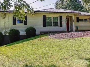 340 Cherry Mountain St, Forest City, NC 28043