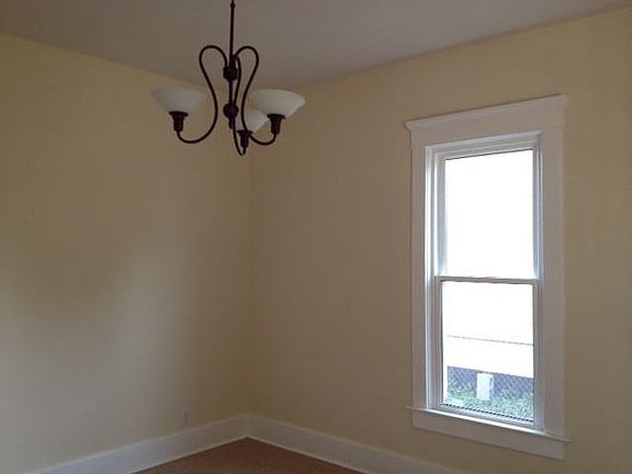 5th image of 2504 E Main St