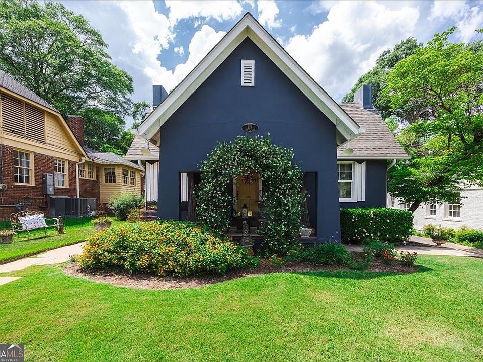1st image of 124 Desoto Pl