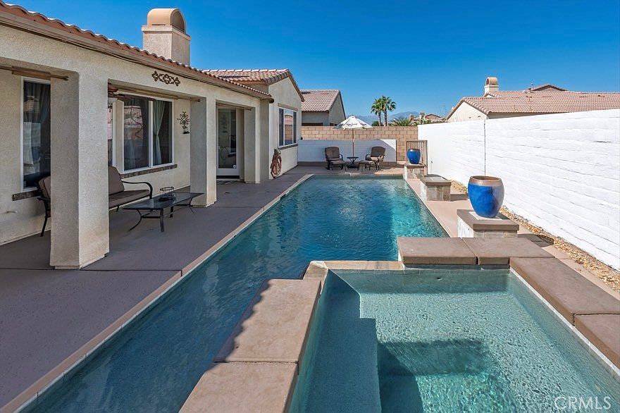 1st image of 84206 Canzone Dr