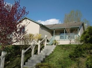 109 41st St, Bellingham, WA 98229