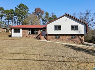 825 Cherokee Trl, Anniston, AL 36206