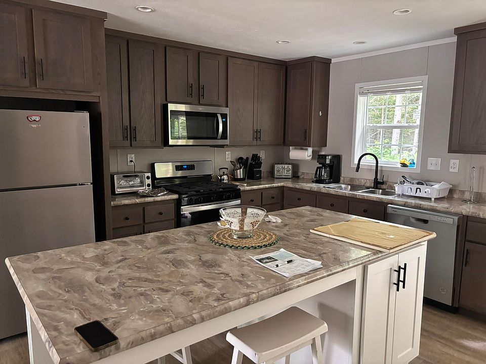 1st image of 21 Lawrence Davis Drive