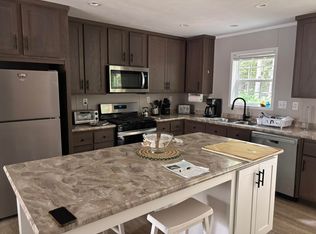 21 Lawrence Davis Drive, Wilmington, VT 05363