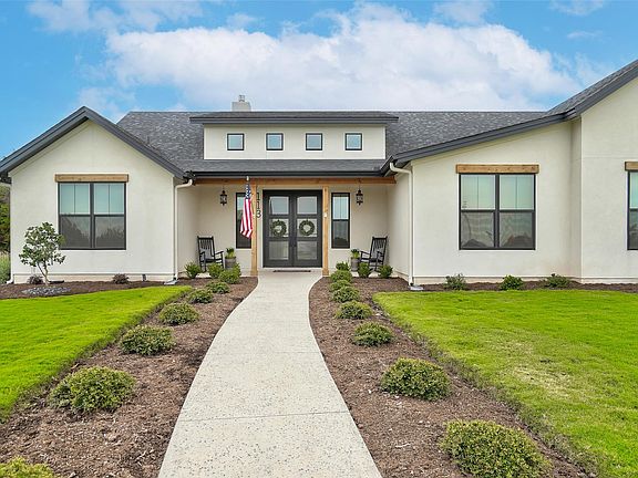 2nd image of 113 Crystal Ln