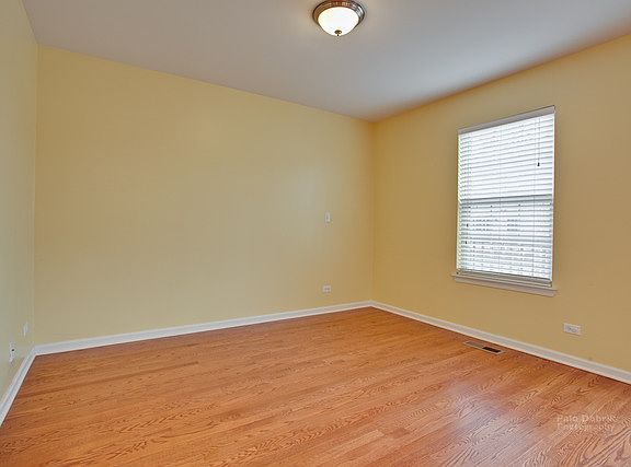2nd image of 420 N Eric Dr