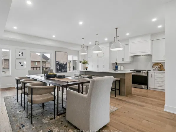 5 Ballinger Way, Uxbridge, ON L9P 0R5