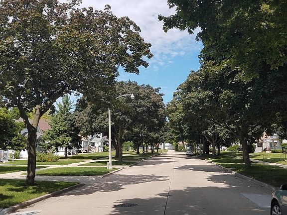 4th image of 502 S Oak Park Ct