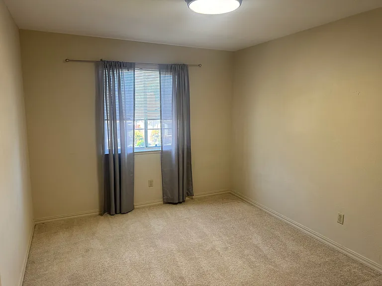 2921 Garden Creek Cir — Photo 11