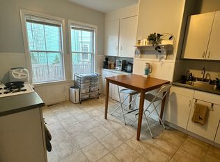 38 Fairfield St #40B, Cambridge, MA 02140