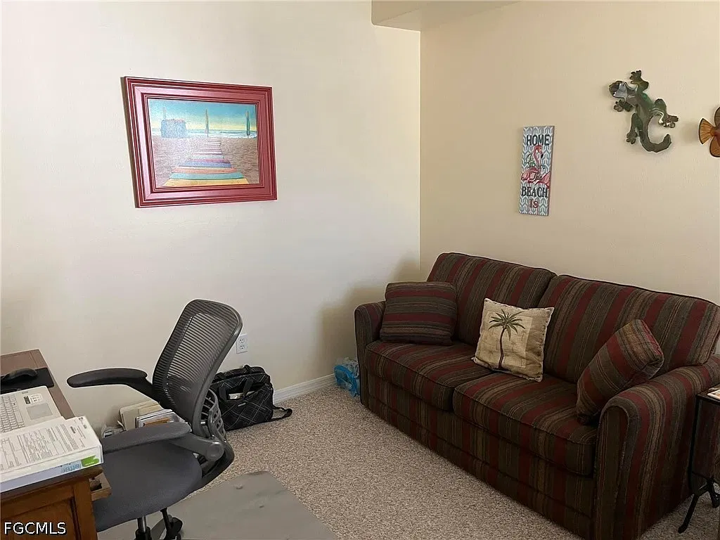 2 bed, 2.0 bath, 1379 sqft, $5,500 — Photo 4
