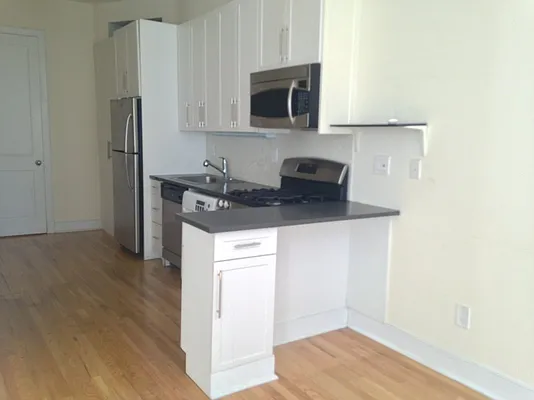 Rented by Bohemia Realty Group | media 12