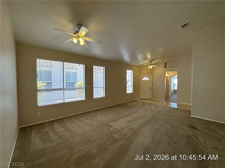 122 McLaren St — Photo 6