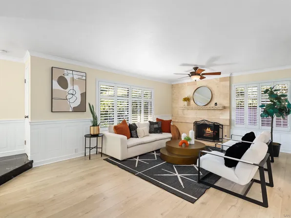 6044 Gaines St, San Diego, CA 92110