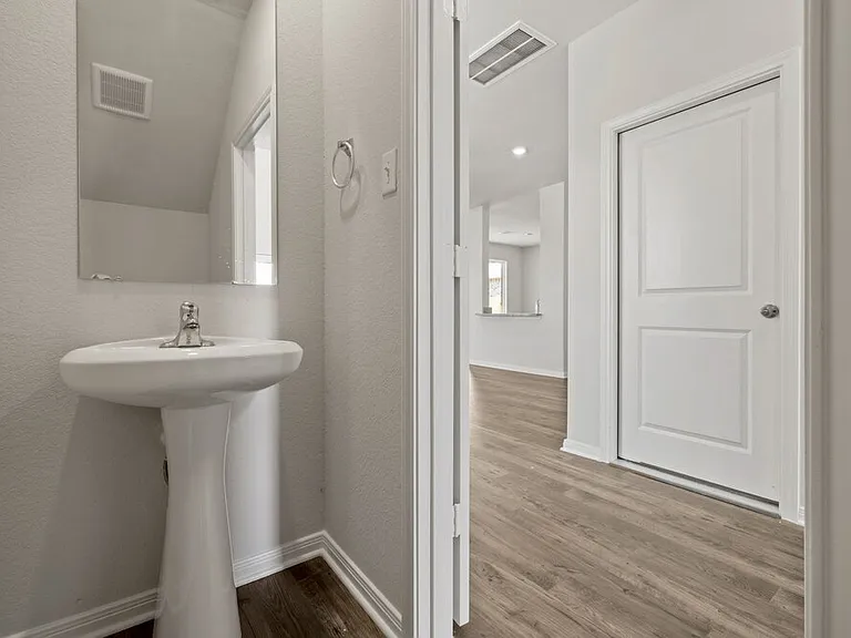 7623 Tipton Meadow Way — Photo 14