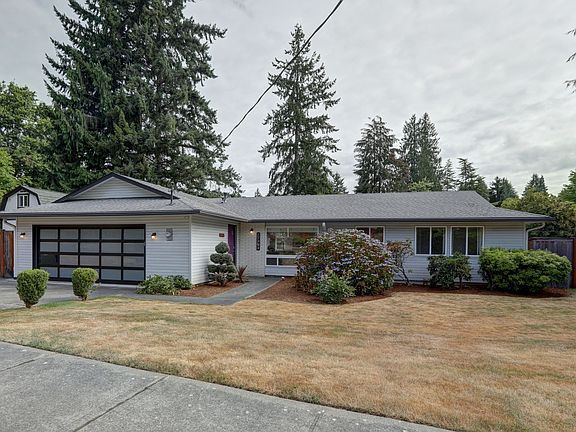 2nd image of 17404 NE 10th St