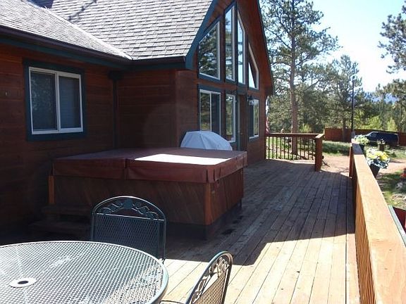 southern exposure, huge deck with hottub, views