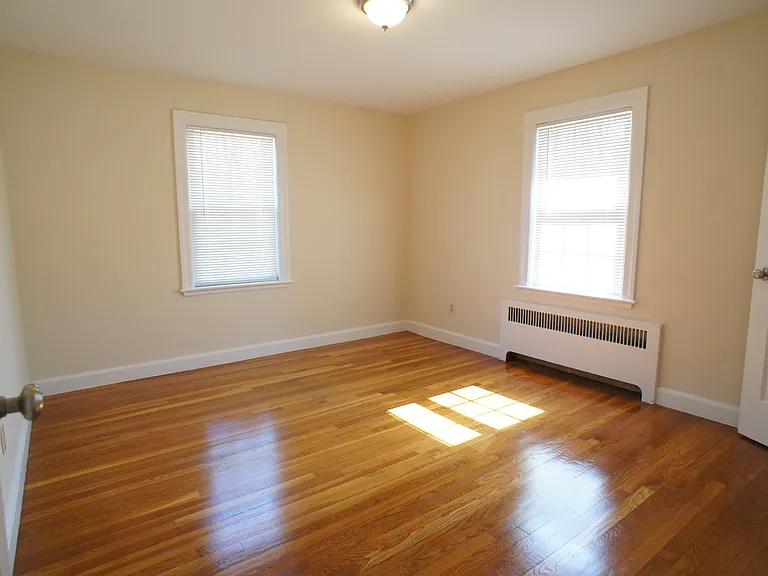 163 Everett St #3 — Photo 8