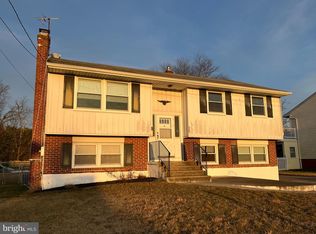 1109 Ladner Ave, Gibbstown, NJ 08027