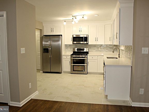 4th image of 590 Beech Dr
