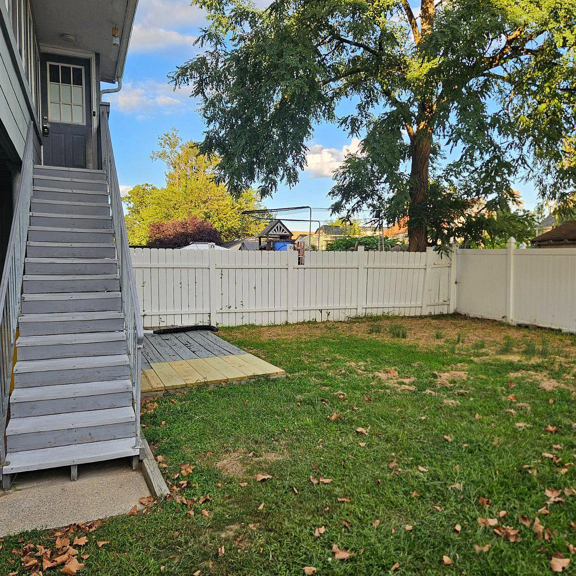 2 bed, 1.0 bath, 1890 sqft, $2,000 — Photo 1