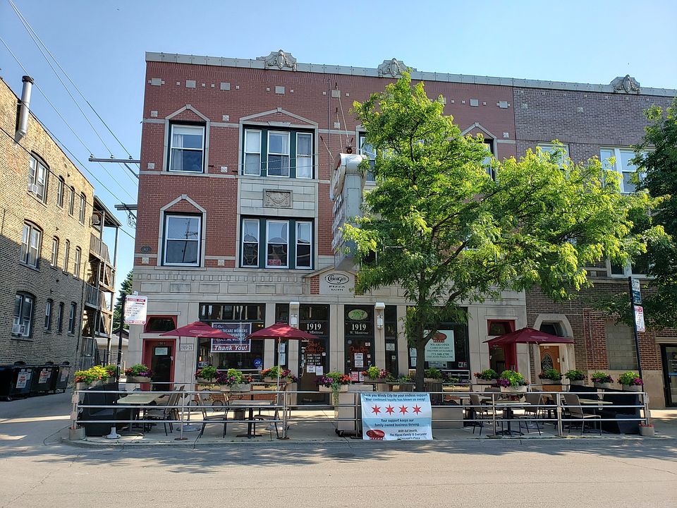 1st image of 1919 W Montrose Ave APT 3