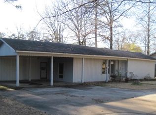 1108 Hickory St, Crossett, AR 71635