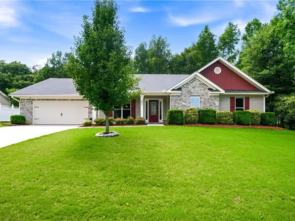 281 Petal Creek Ln, Jefferson, GA 30549