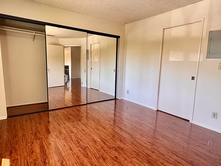 4267 Beverly Glen Blvd #203 — Photo 12