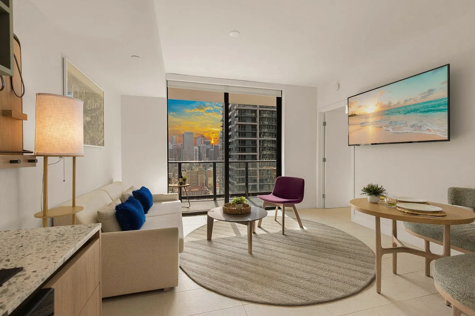 1 bed, 1.0 bath, 645 sqft, $3,597 — Photo 1