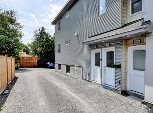 1018 Maitland Ave #B, Ottawa, ON K2C 2B6