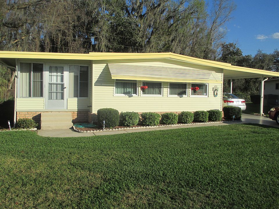 1st image of 123 Willow Ln