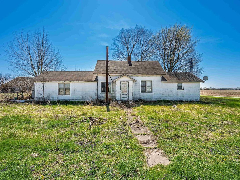 1st image of 3011 E County Road 1800 N