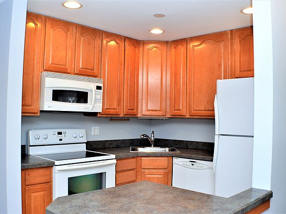 4th image of 756 Prescott Dr APT 207