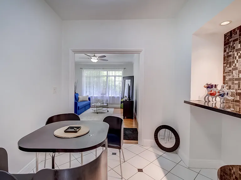 825 Jefferson Ave #2 — Photo 13