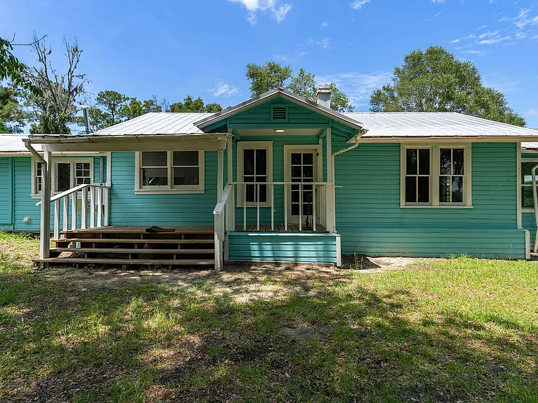 851 SW County Road 778 — Photo 1