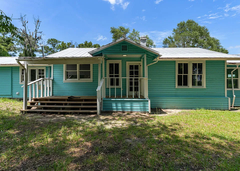 851 SW County Road 778