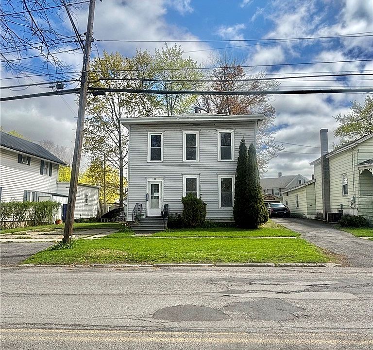 1st image of 4 Lake Ave