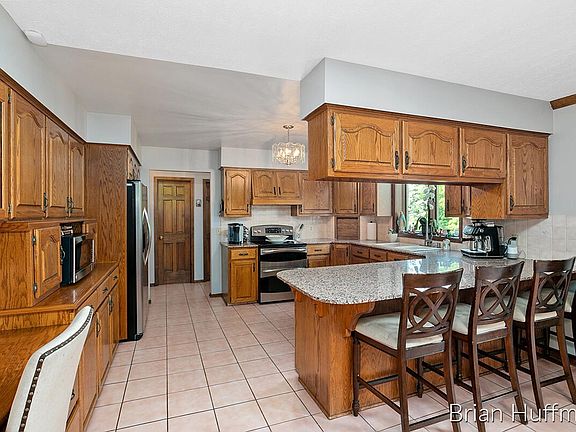 3rd image of 5549 Wilmont Pl SE