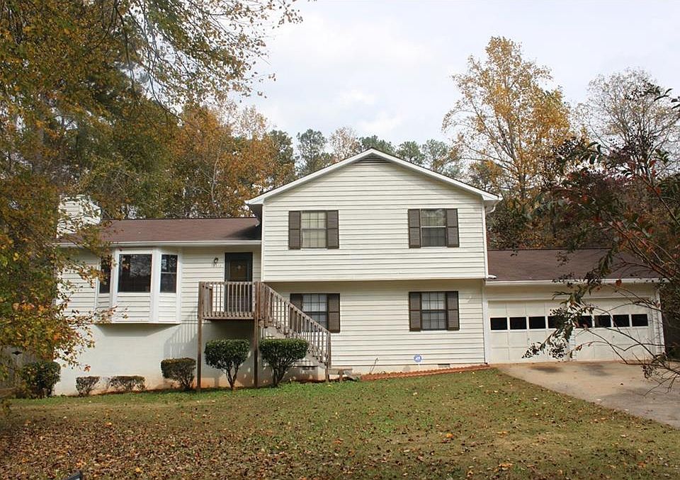 1st image of 2413 Chablis Ct