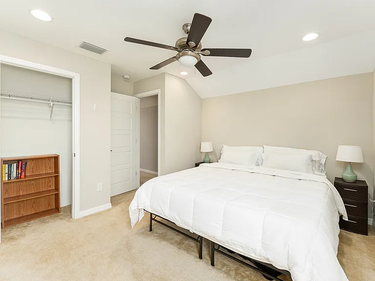 3441 NW 56th Ave — Photo 39