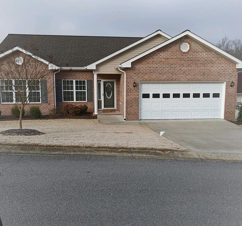 1st image of 372 Paris Harbor Dr