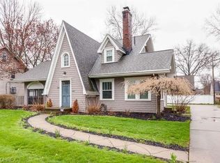 300 Sundale Rd, Akron, OH 44313