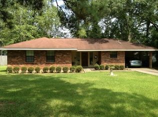732 Avenue J, Bogalusa, LA 70427