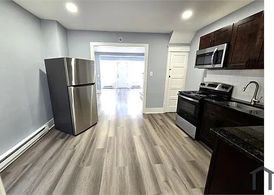 6542 Regent St — Photo 7